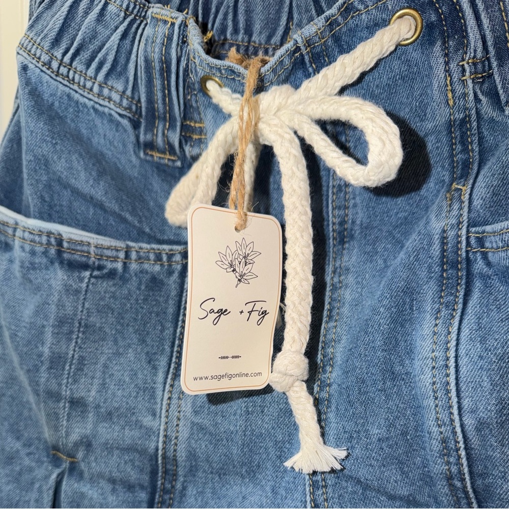 ❌SOLD❌ Sage + Fig Barrel Jeans - Picture 9 of 11
